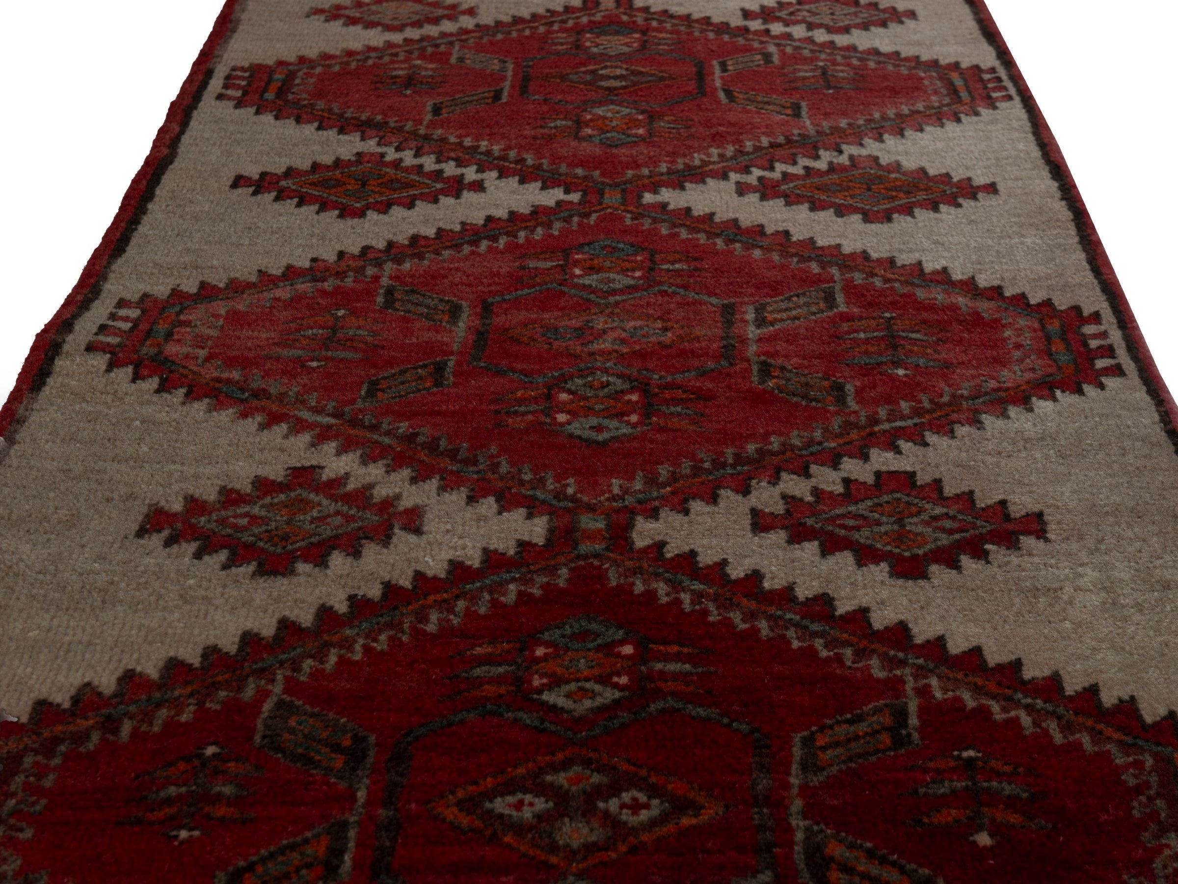 Persian Ardabil accent rug in cream and deep red, view 9 of 16