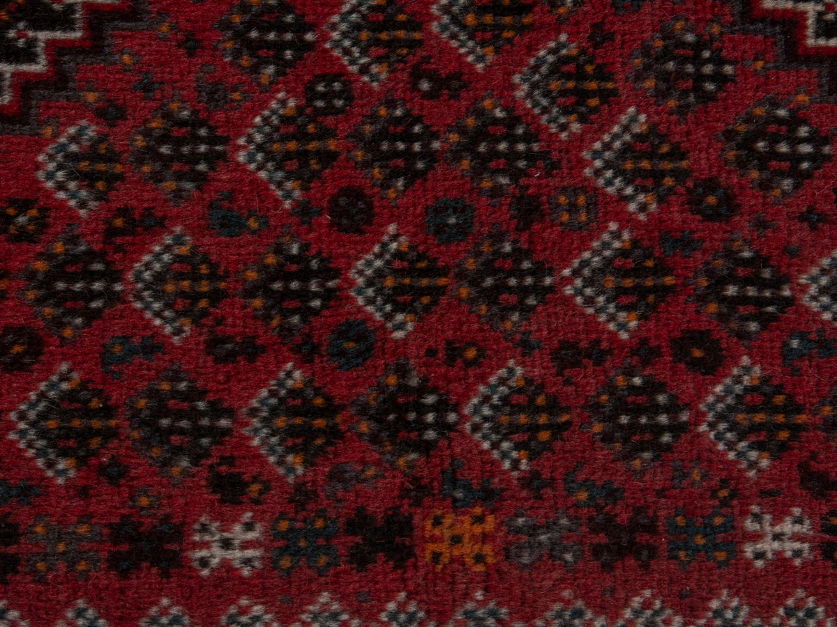 5785, Persian Shiraz Area Rug