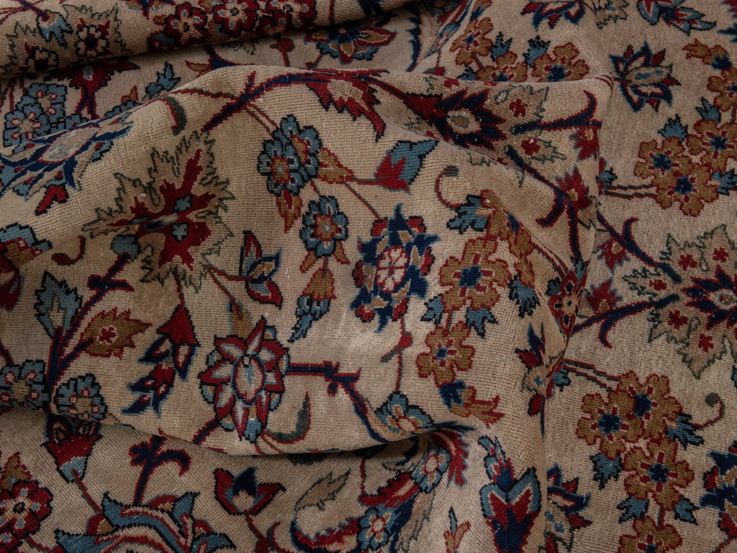 Persian Yazd area rug in cream and burgundy, view 19 of 20