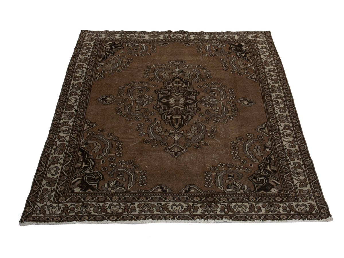 5837, Persian Ferdos Oversized Rug
