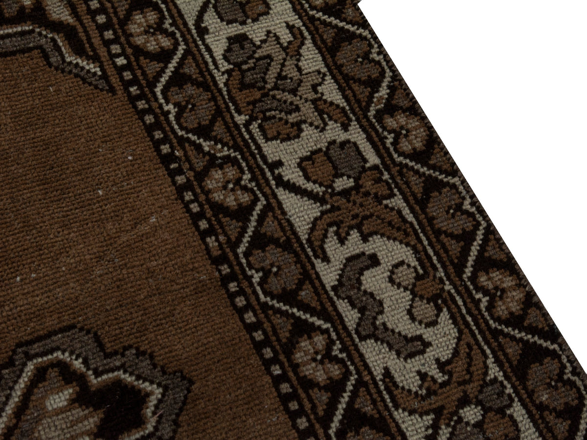 5837, Persian Ferdos Oversized Rug