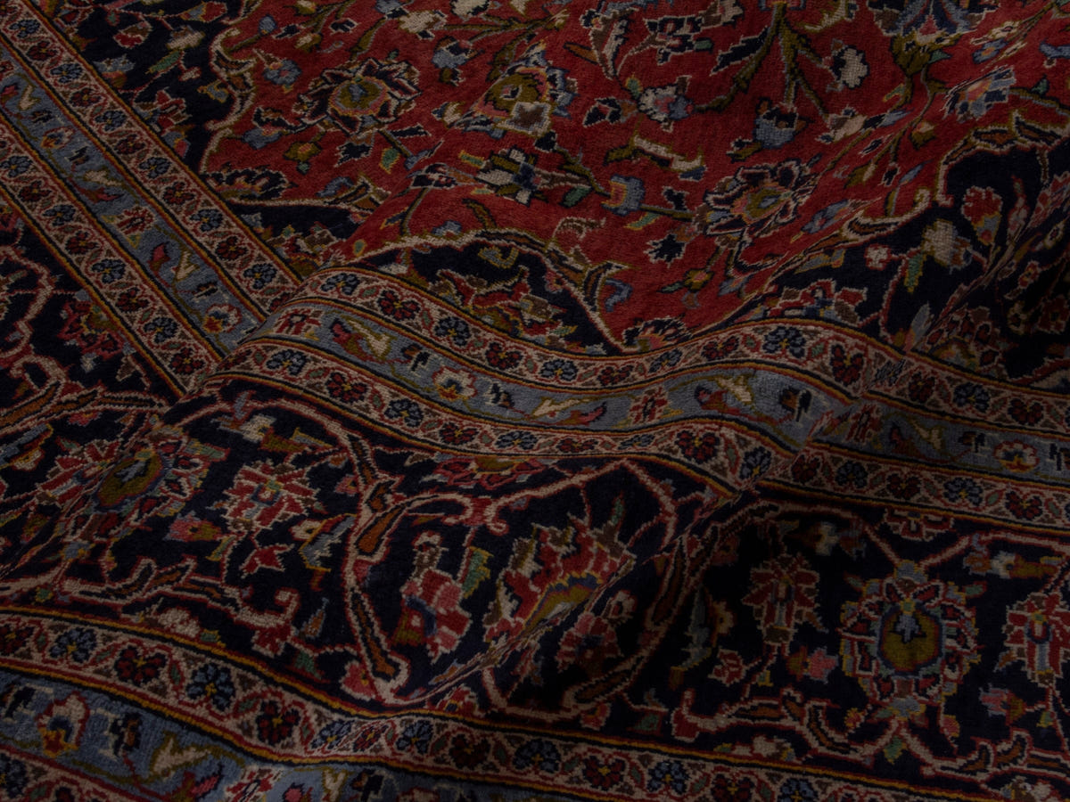 5840, Persian Kashan Oversized Rug