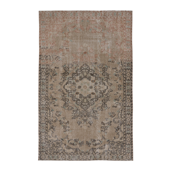 Turkish Isparta area rug in cream and faded red, 5'3" x 8'6"