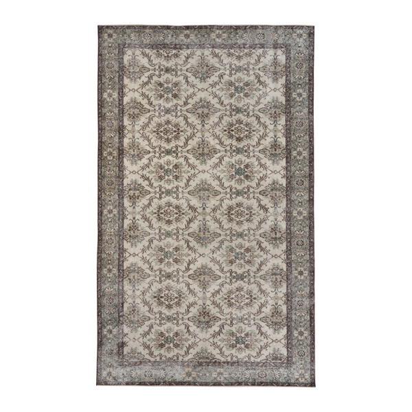 Turkish Isparta area rug in cream and greige, 5'7" x 9'5"