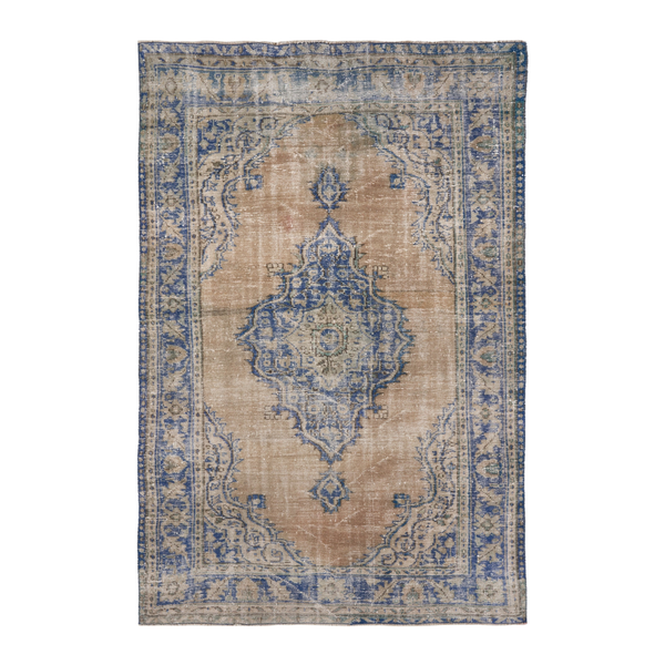 Turkish Manisa area rug in tan and denim, 5'6" x 8'5"