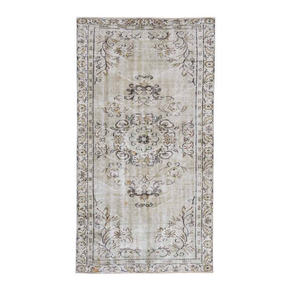 Turkish Manisa area rug in cream and greige, 4'5" x 8'