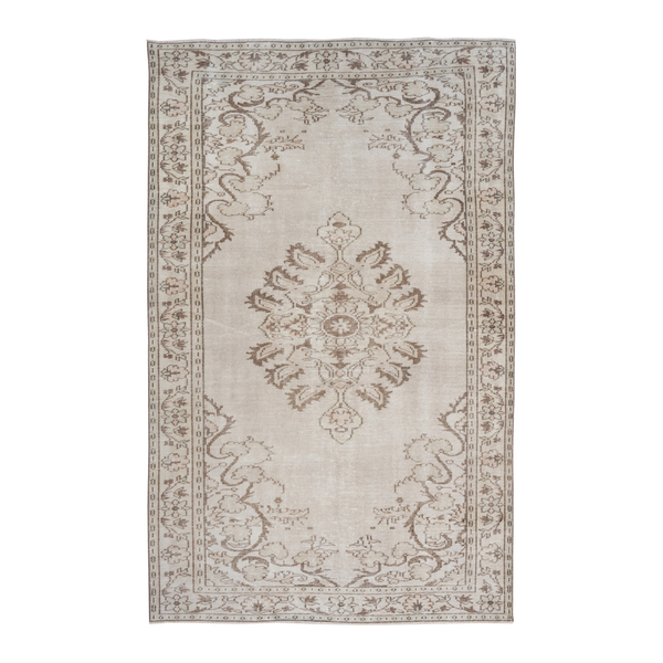 Turkish Manisa area rug in cream and tan, 5'6" x 8'7"