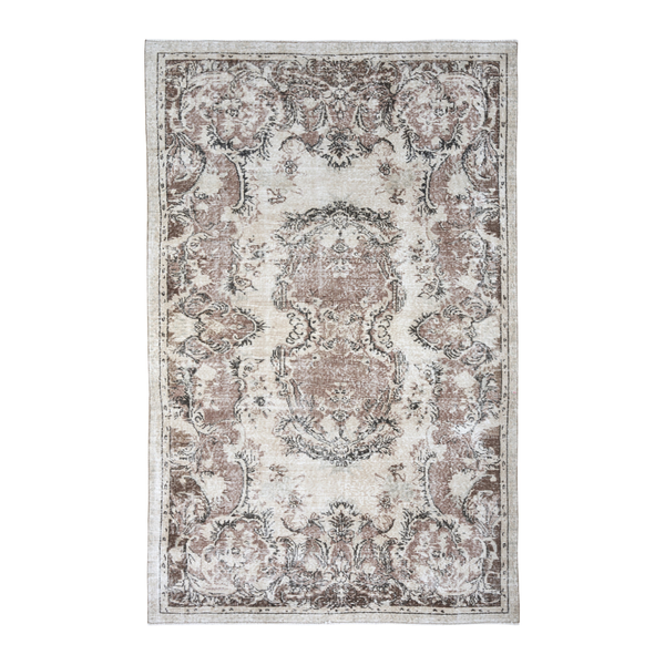 Turkish Isparta area rug in cream and faded red, 5'5" x 8'4"