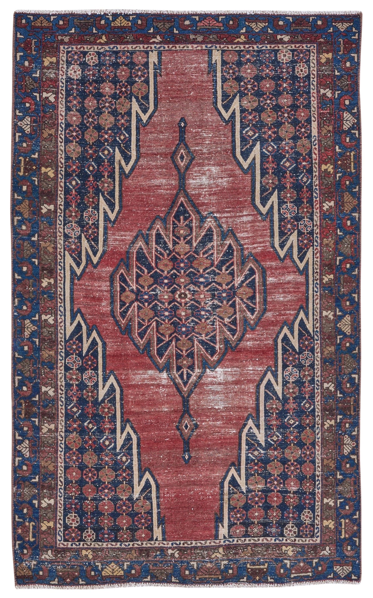 8943, Persian Saveh Area Rug