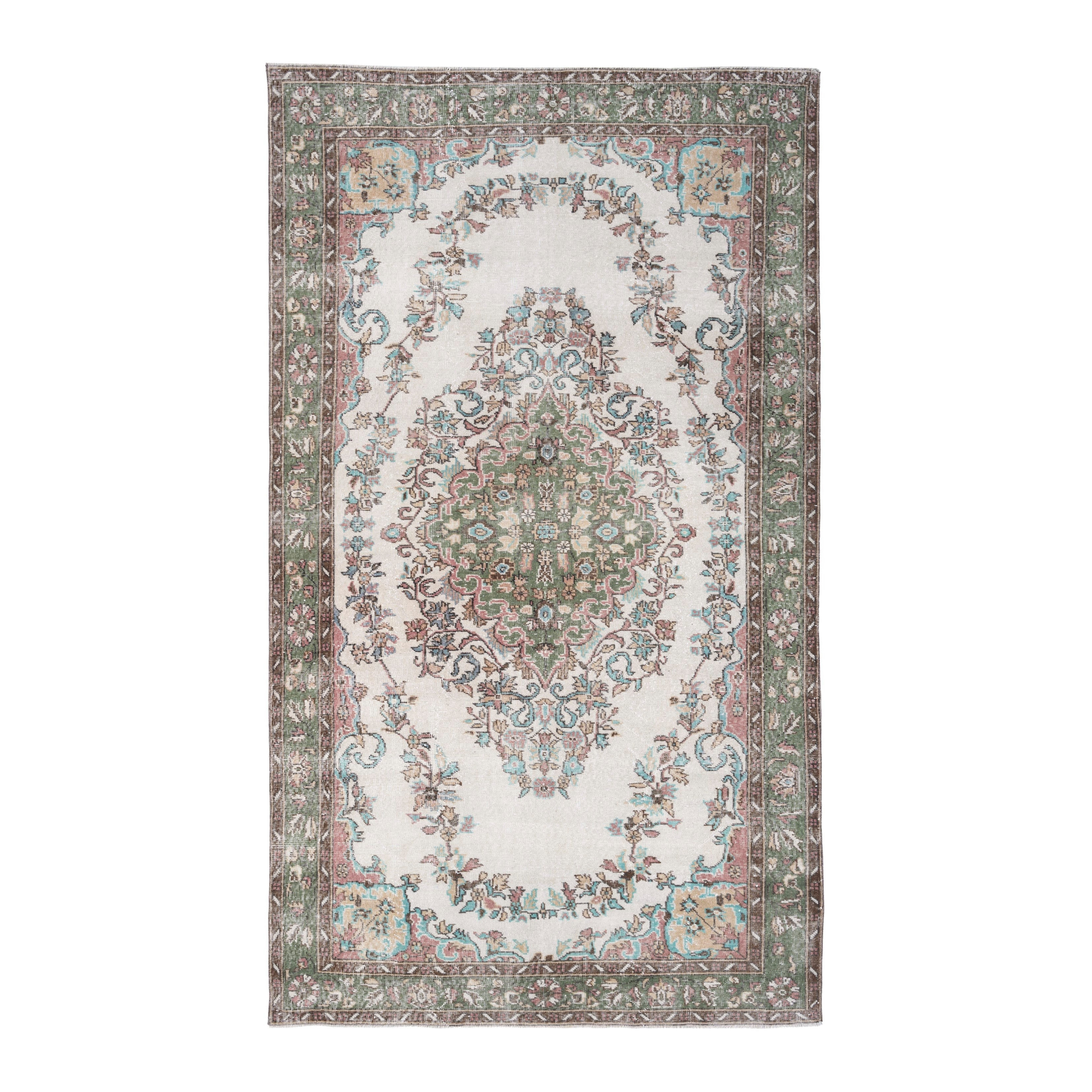 Turkish Isparta area rug in ivory and sage, 5'9" x 9'6"