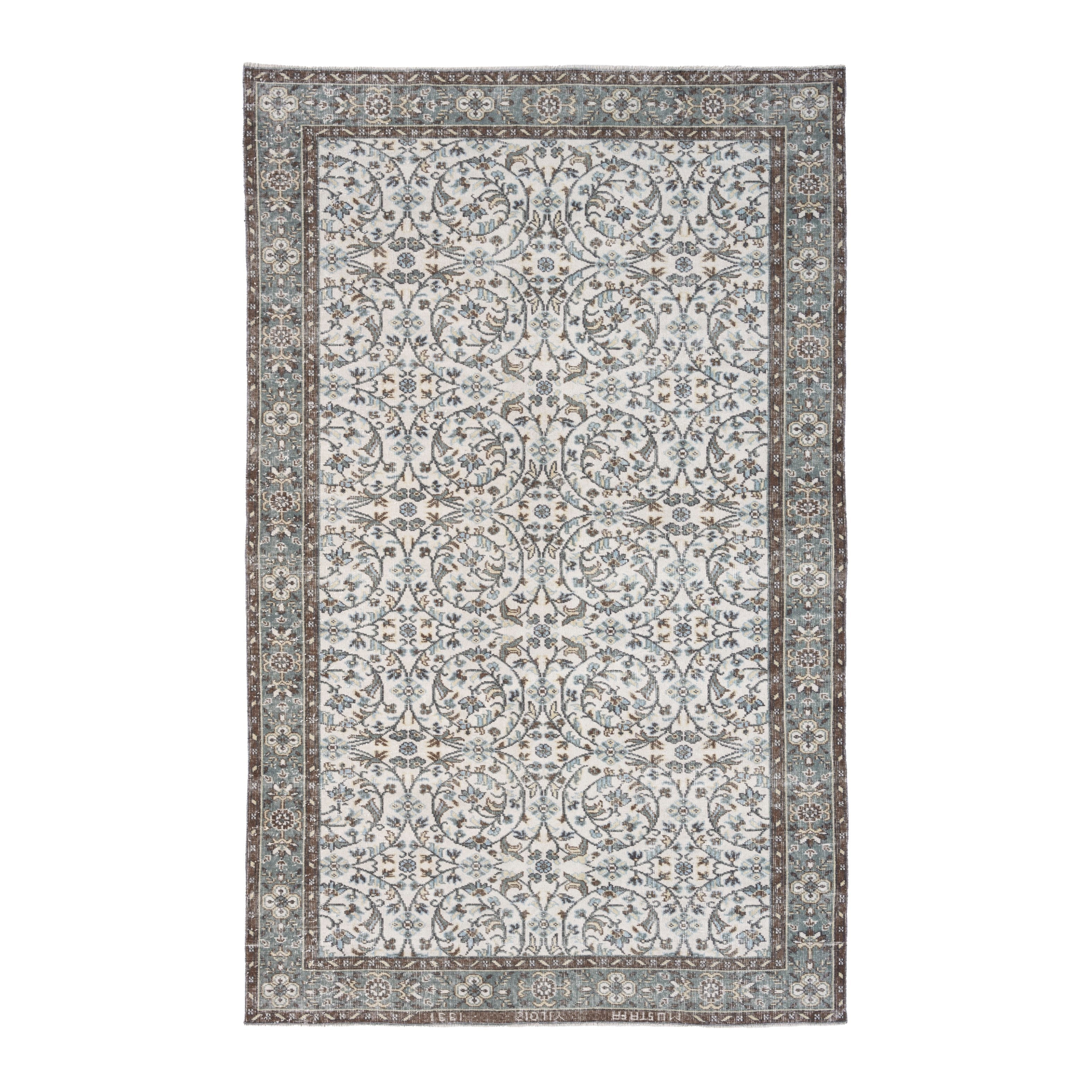 Turkish Isparta area rug in ivory and sage, 6' x 9'5"