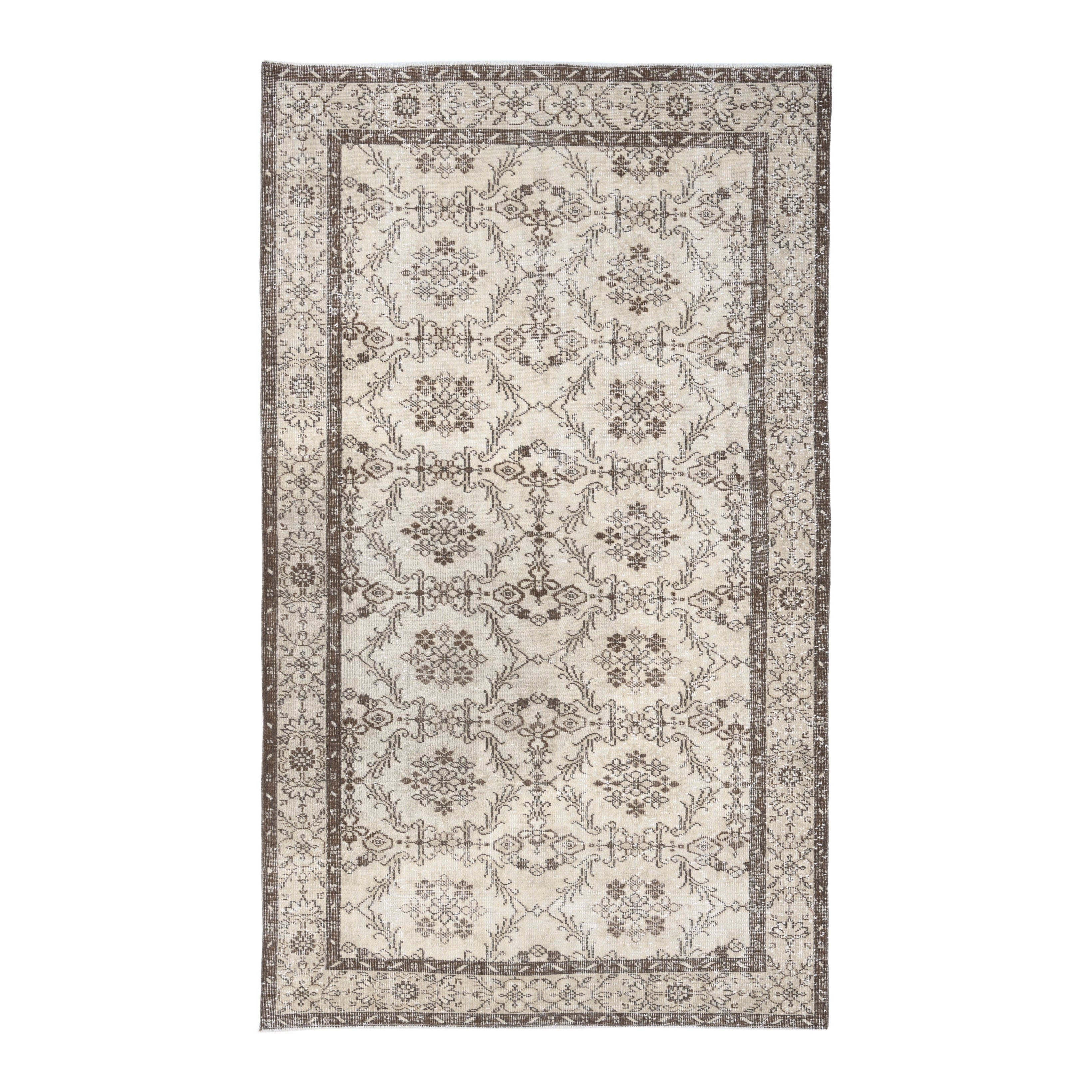 Turkish Isparta area rug in cream and taupe, 5'6" x 9'
