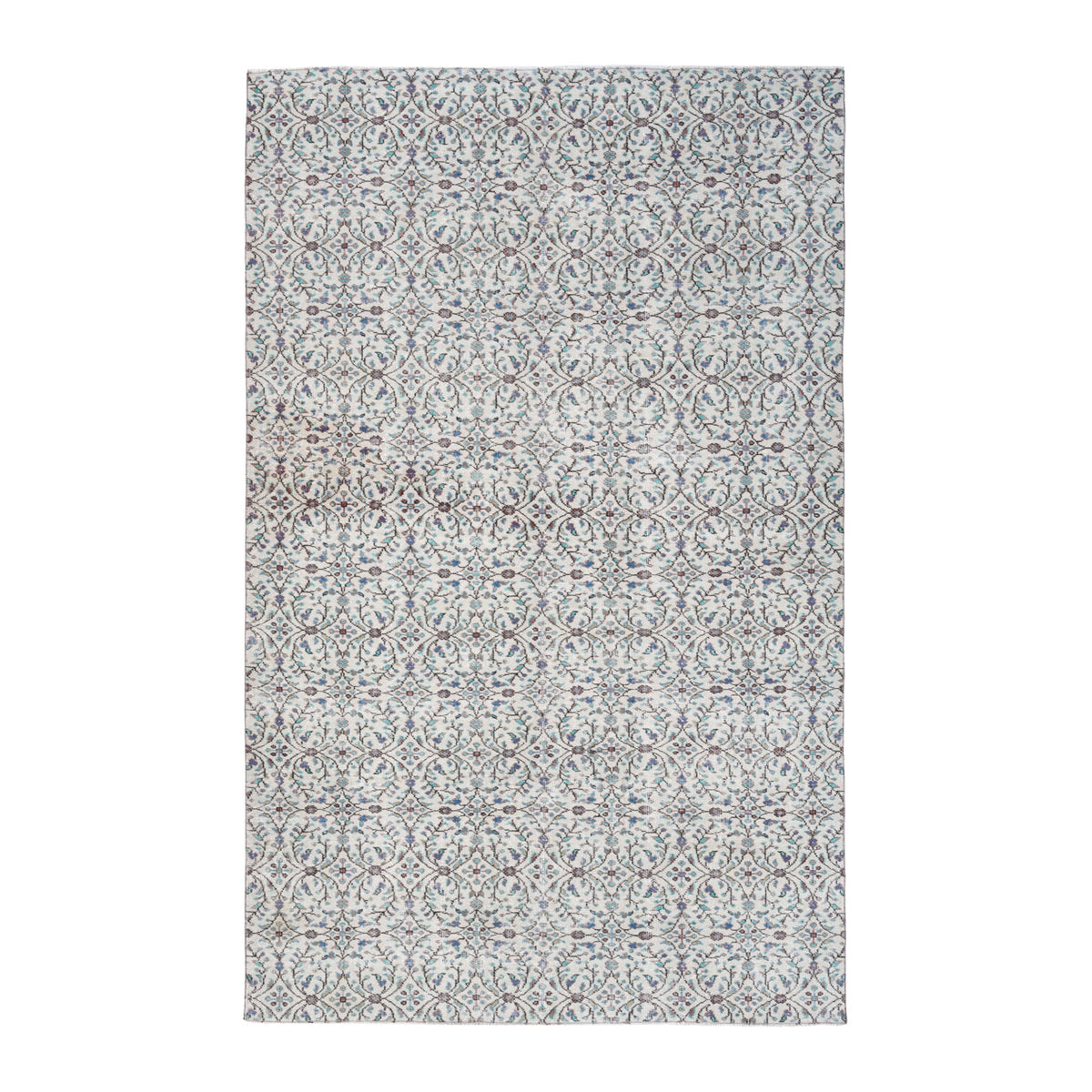Turkish Isparta area rug in cream and slate blue, 5'9" x 9'