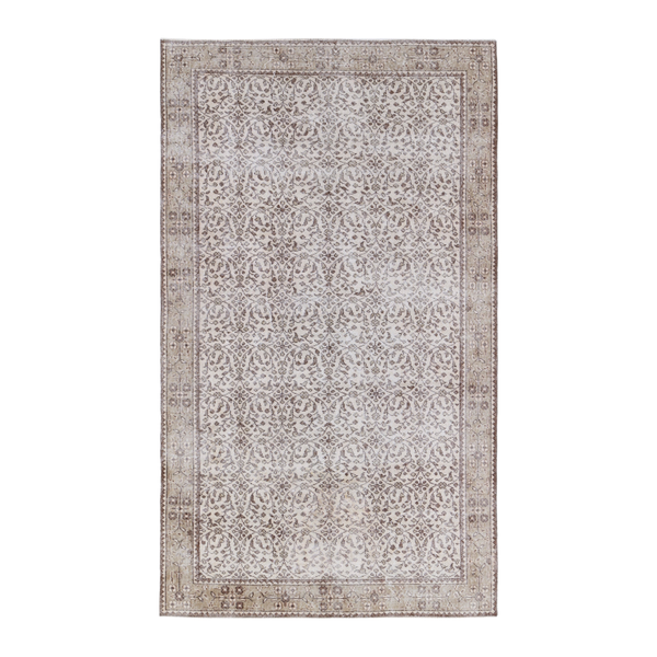 Turkish Isparta area rug in light gray and greige, 5'3" x 9'1"