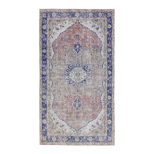 Turkish Isparta area rug in cream and navy, 5'3" x 9'5"