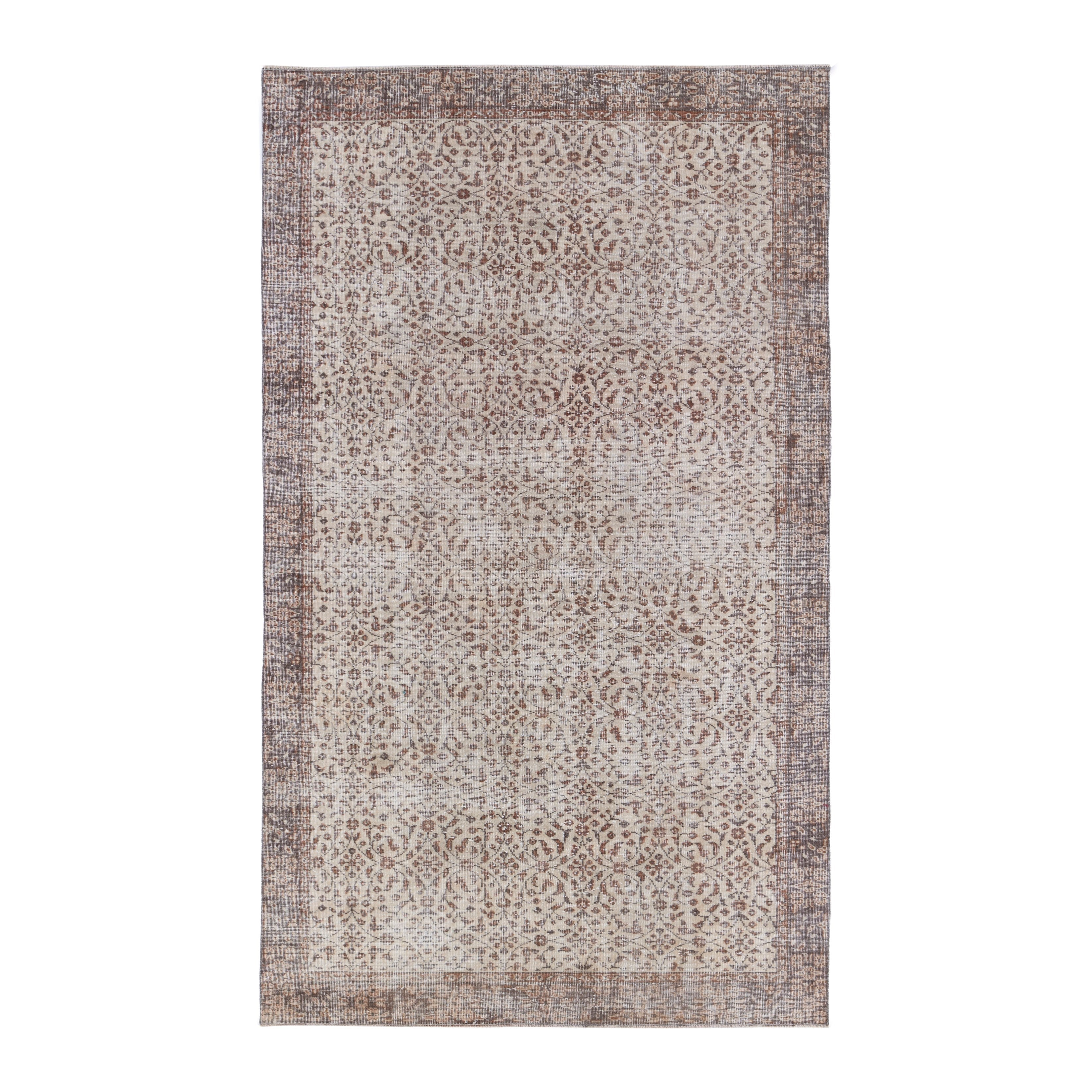 Turkish Isparta area rug in cream and taupe, 5'5" x 9'2"
