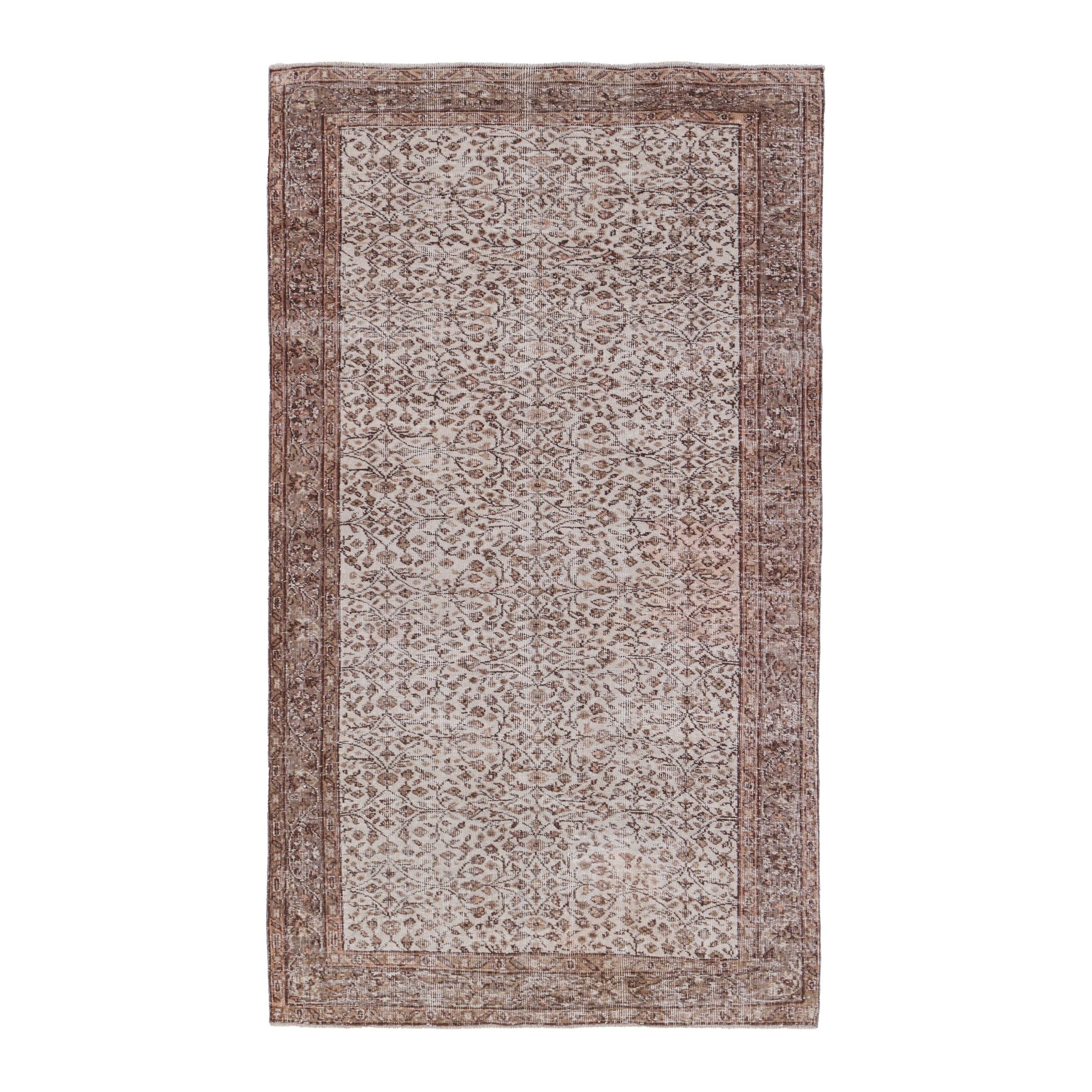 Turkish Isparta area rug in cream and terracotta, 4'9" x 8'2"