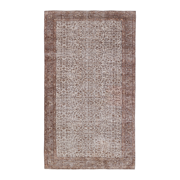 Turkish Isparta area rug in cream and terracotta, 4'9" x 8'2"