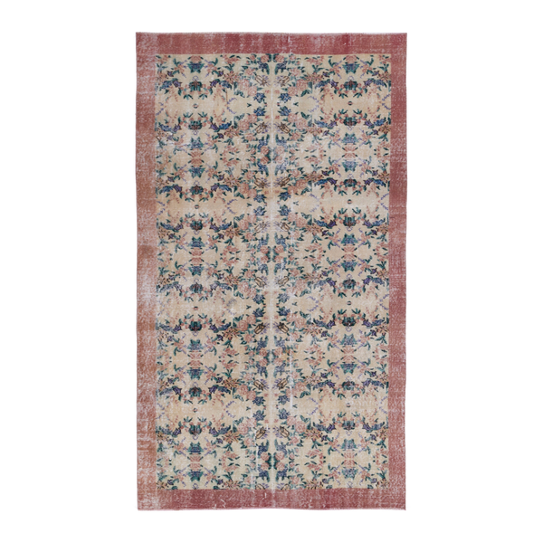 Turkish Isparta area rug in cream and faded red, 4'9" x 8'