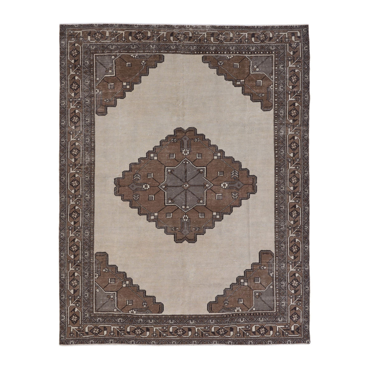 Persian Ferdos oversized rug in cream and brown, 8' x 10'10"