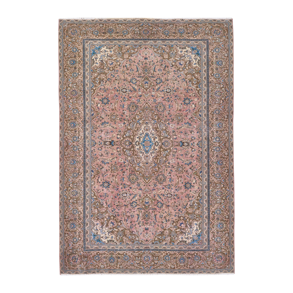 Persian Kashan oversized rug in dusty rose and antique gold, 7'7" x 10'11"