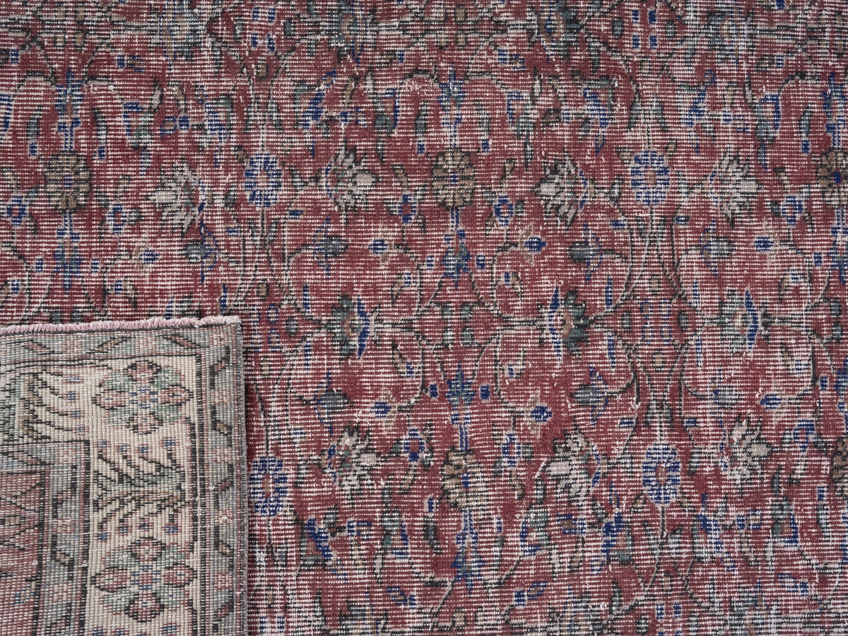 8441, Turkish Isparta Area Rug