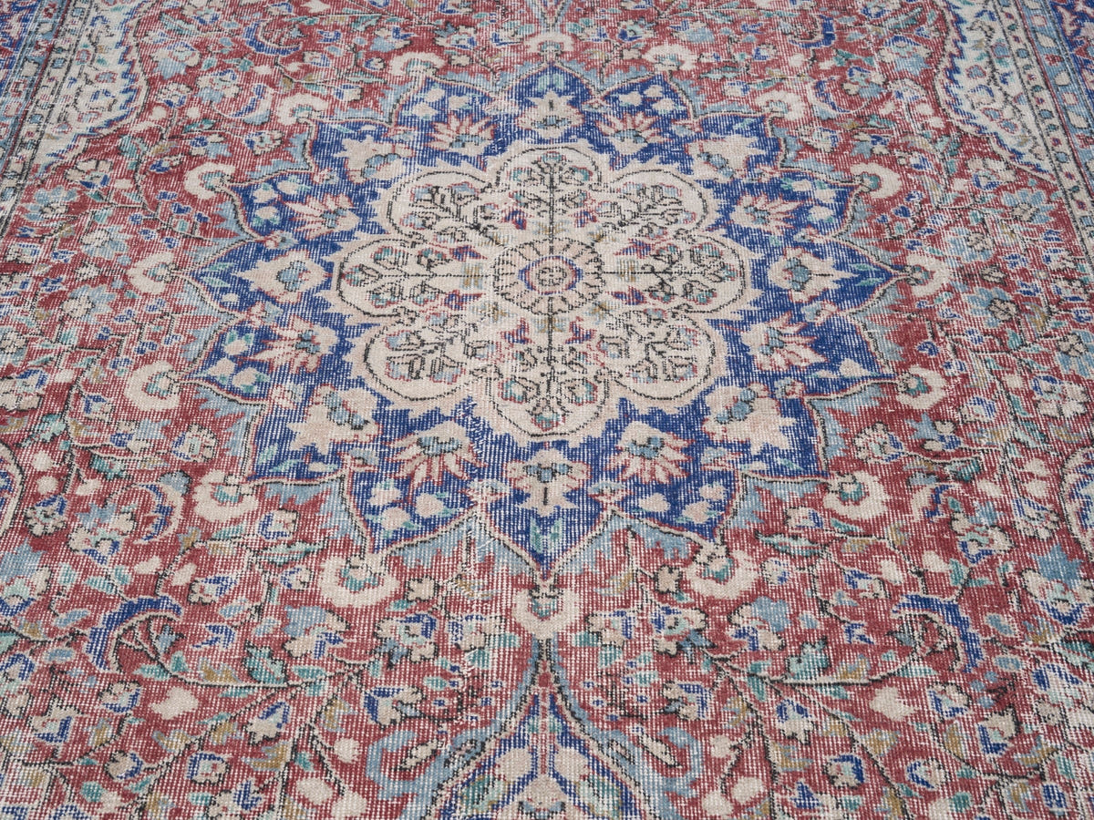 8434, Turkish Isparta Area Rug