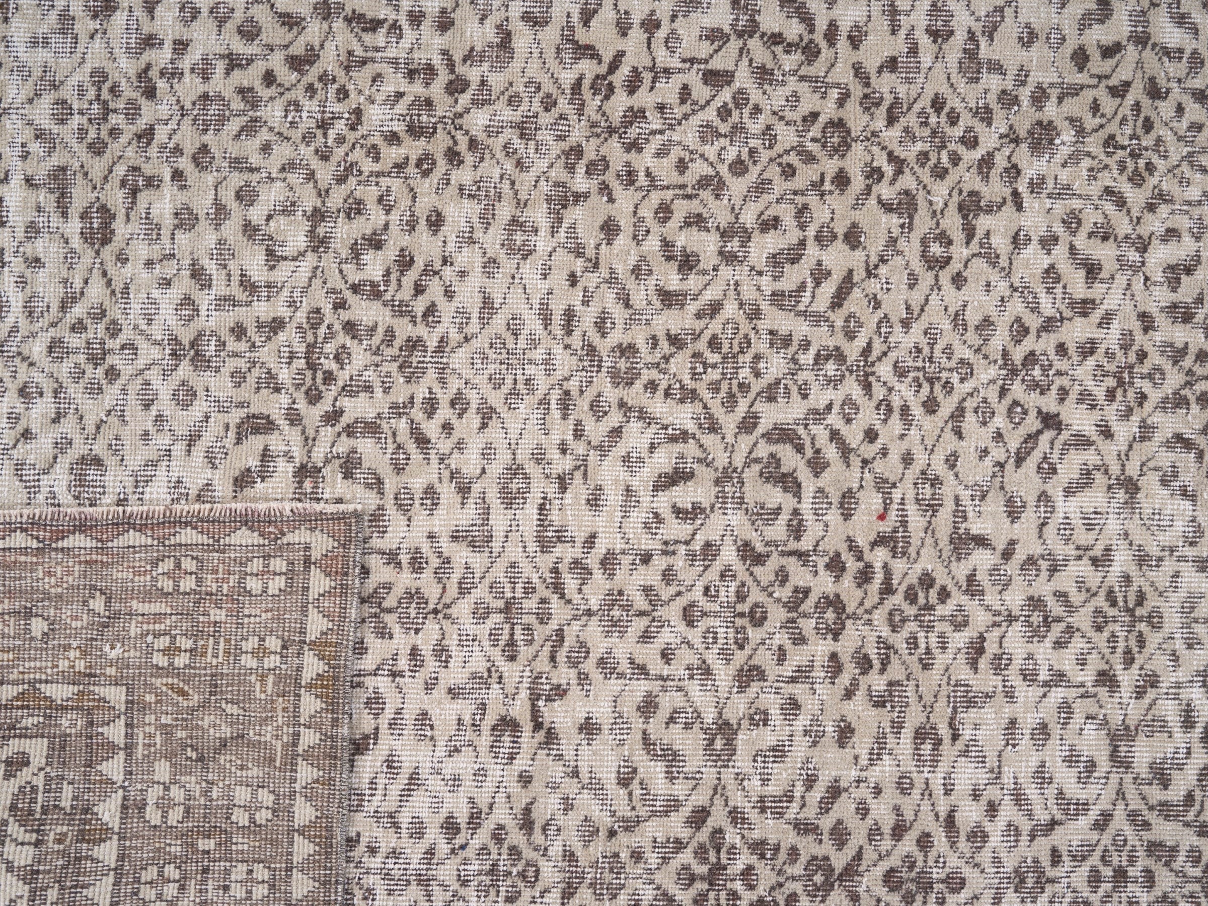 Turkish Isparta area rug in cream and taupe, view 10 of 10
