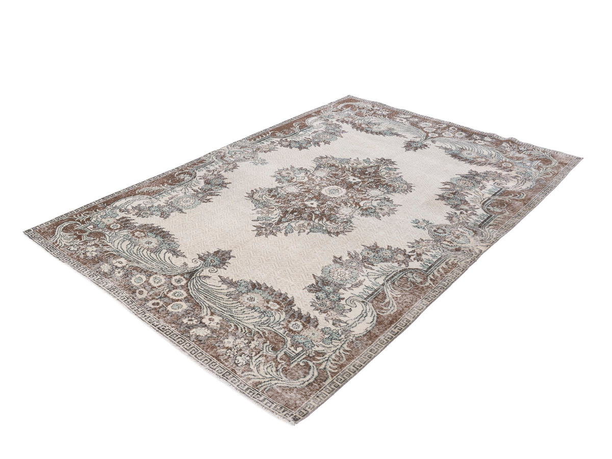 8431, Turkish Isparta Area Rug