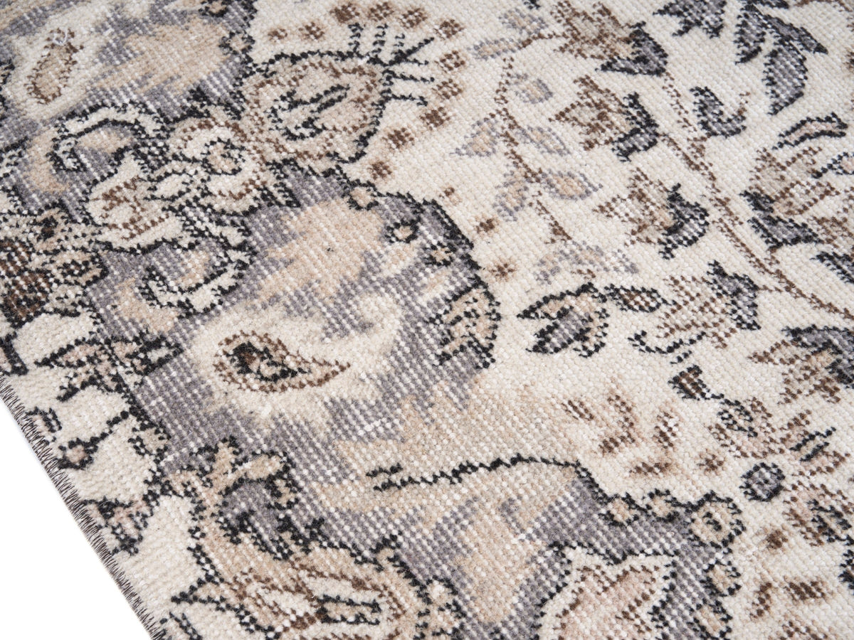 8407, Turkish Isparta Area Rug