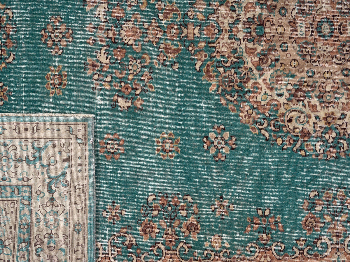 8370, Turkish Isparta Area Rug