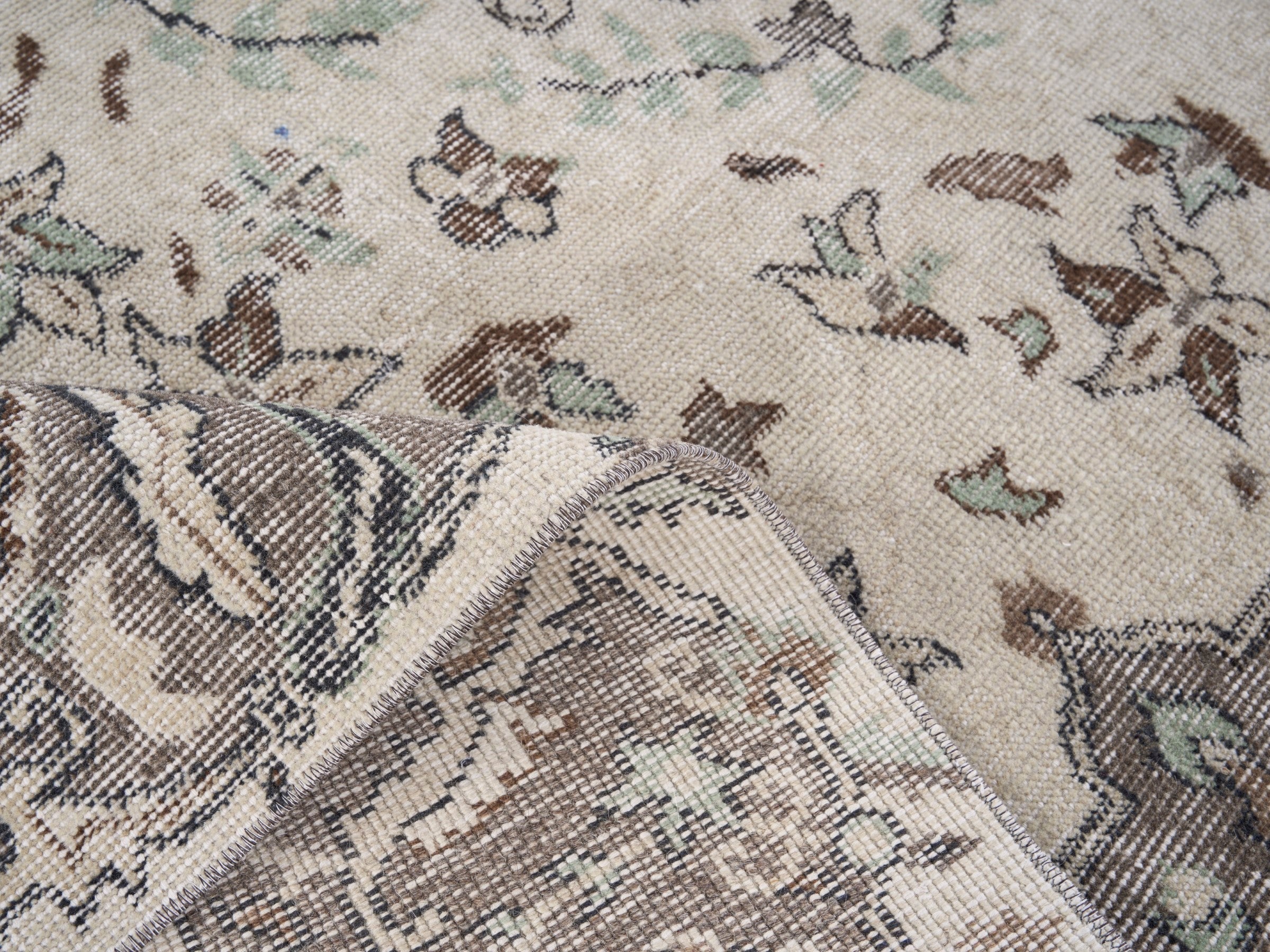 Turkish Isparta area rug in cream and taupe, view 9 of 10