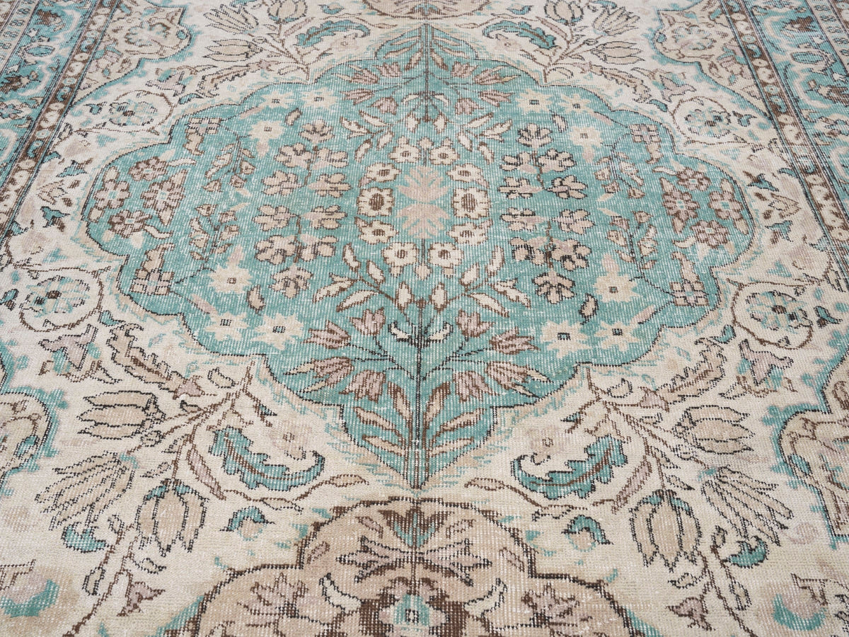 8321, Turkish Isparta Area Rug