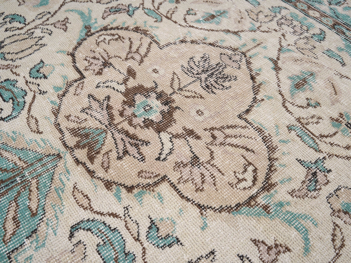 8321, Turkish Isparta Area Rug