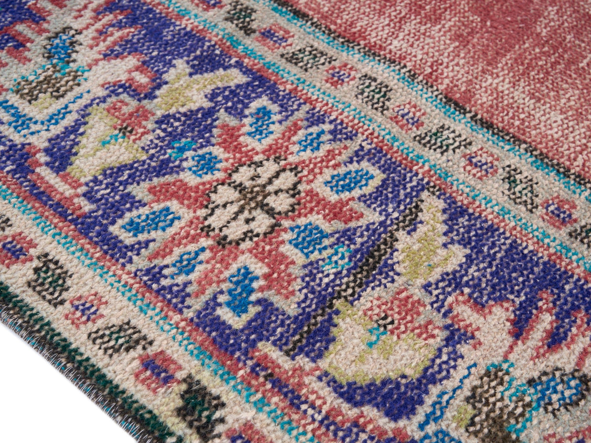 8318, Turkish Manisa Area Rug