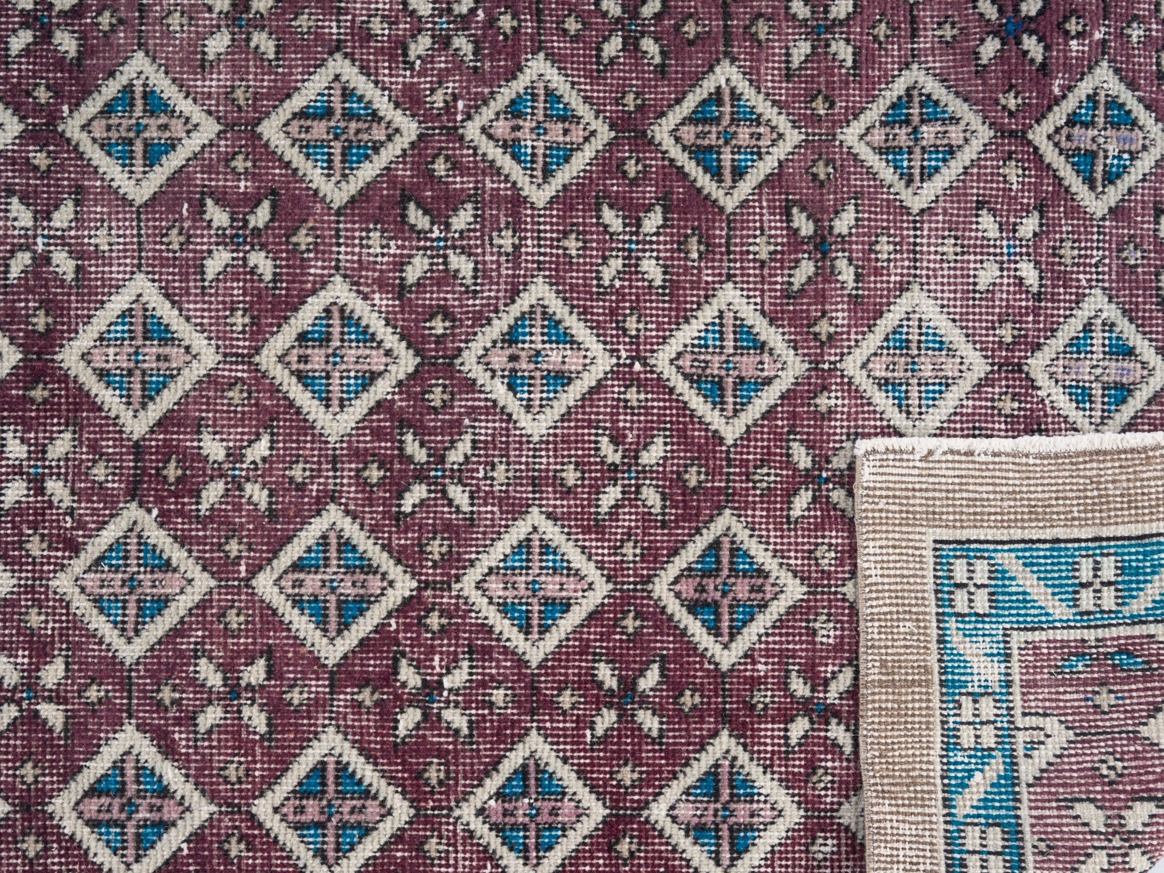 Turkish Isparta accent rug in burgundy and turquoise, view 10 of 10