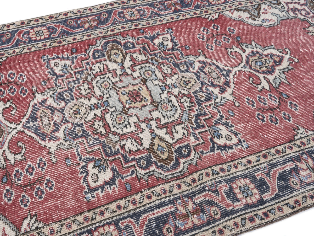 8422, Turkish Isparta Area Rug