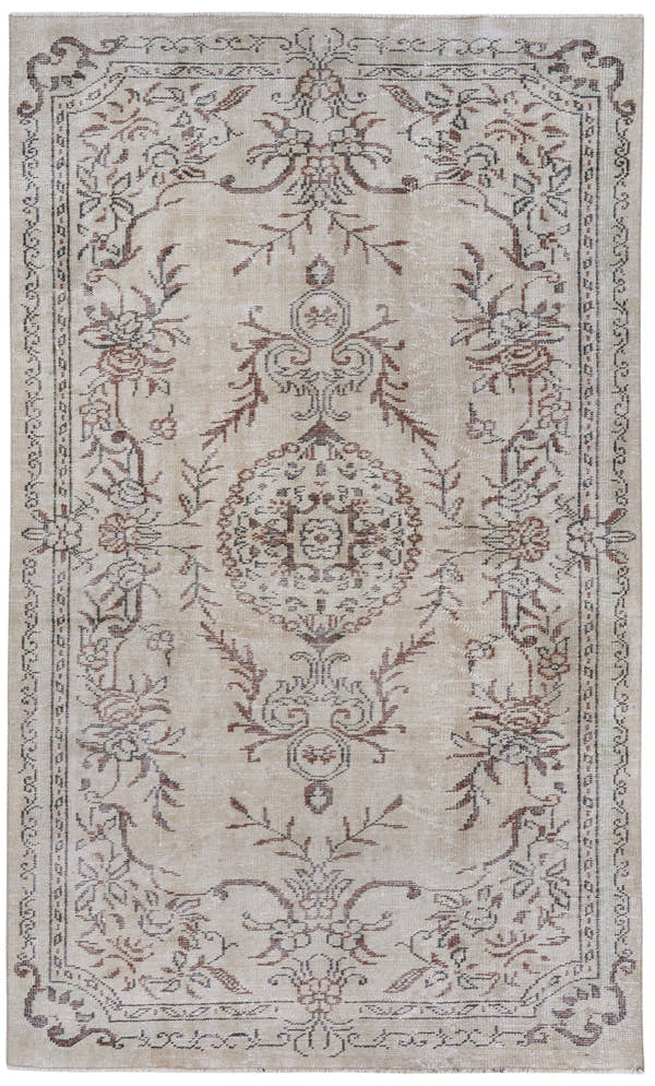 8025, Turkish Manisa Area Rug