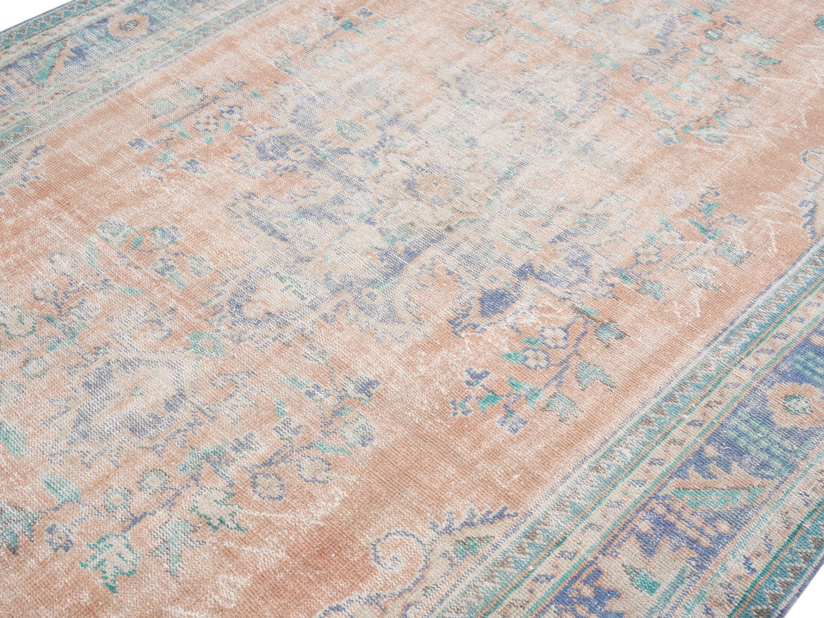 8119, Turkish Manisa Area Rug