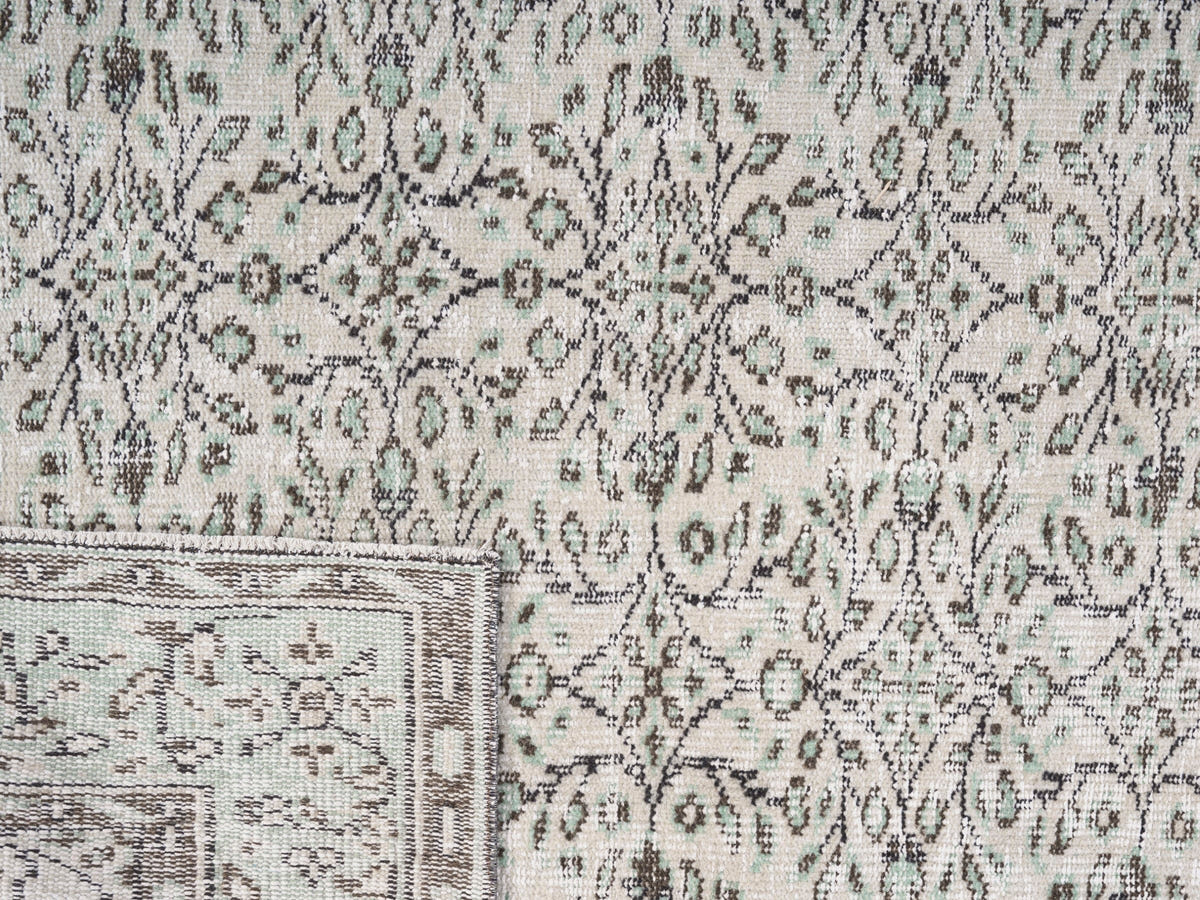8171, Turkish Manisa Area Rug