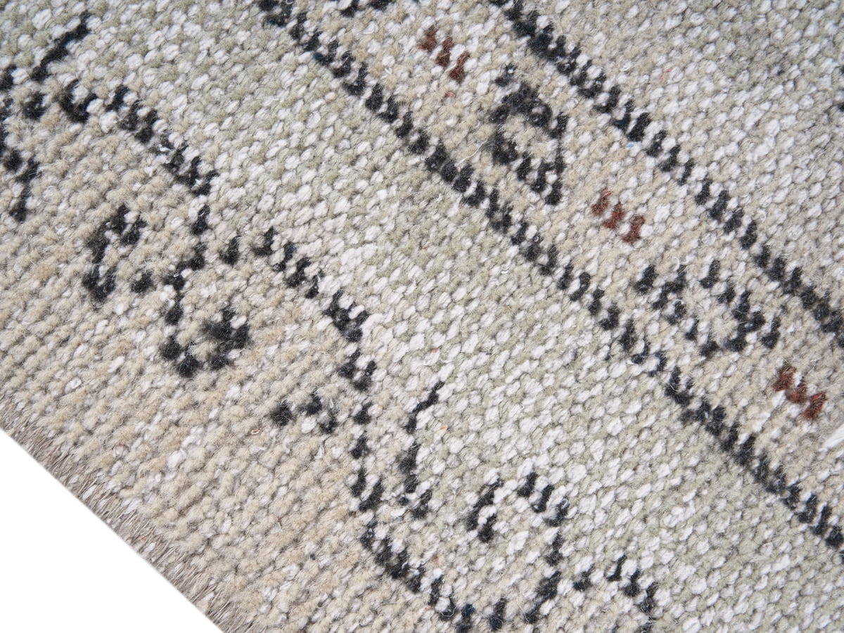 8025, Turkish Manisa Area Rug