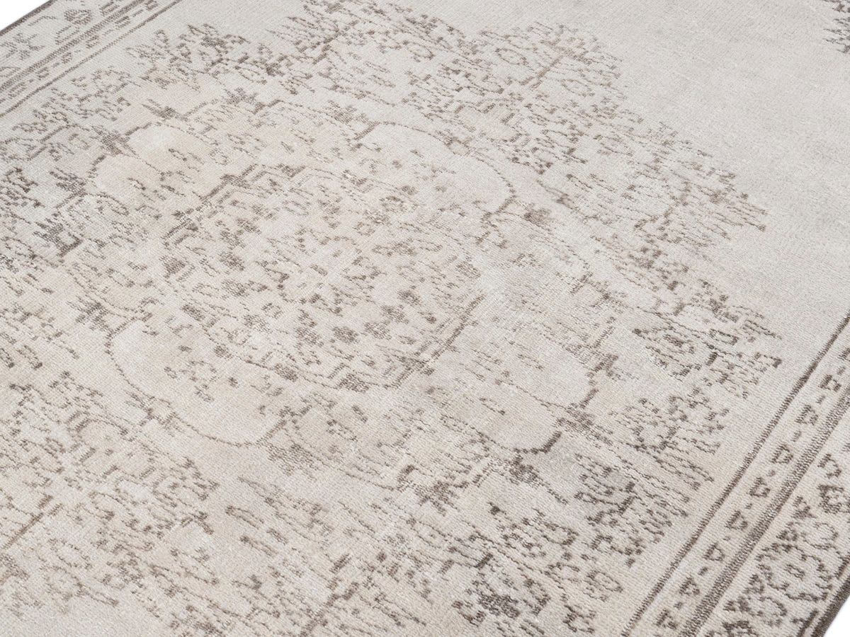 8199, Turkish Manisa Area Rug