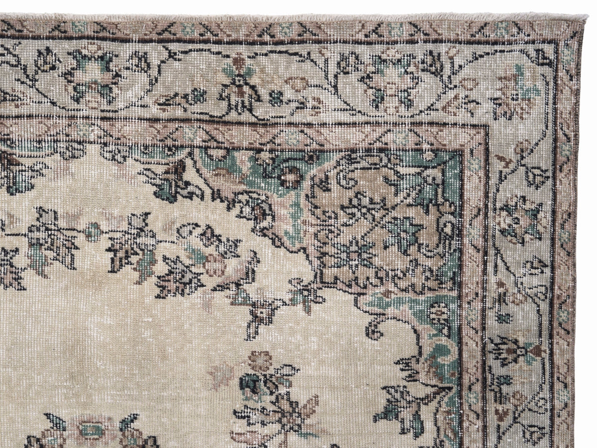 8106, Turkish Isparta Area Rug
