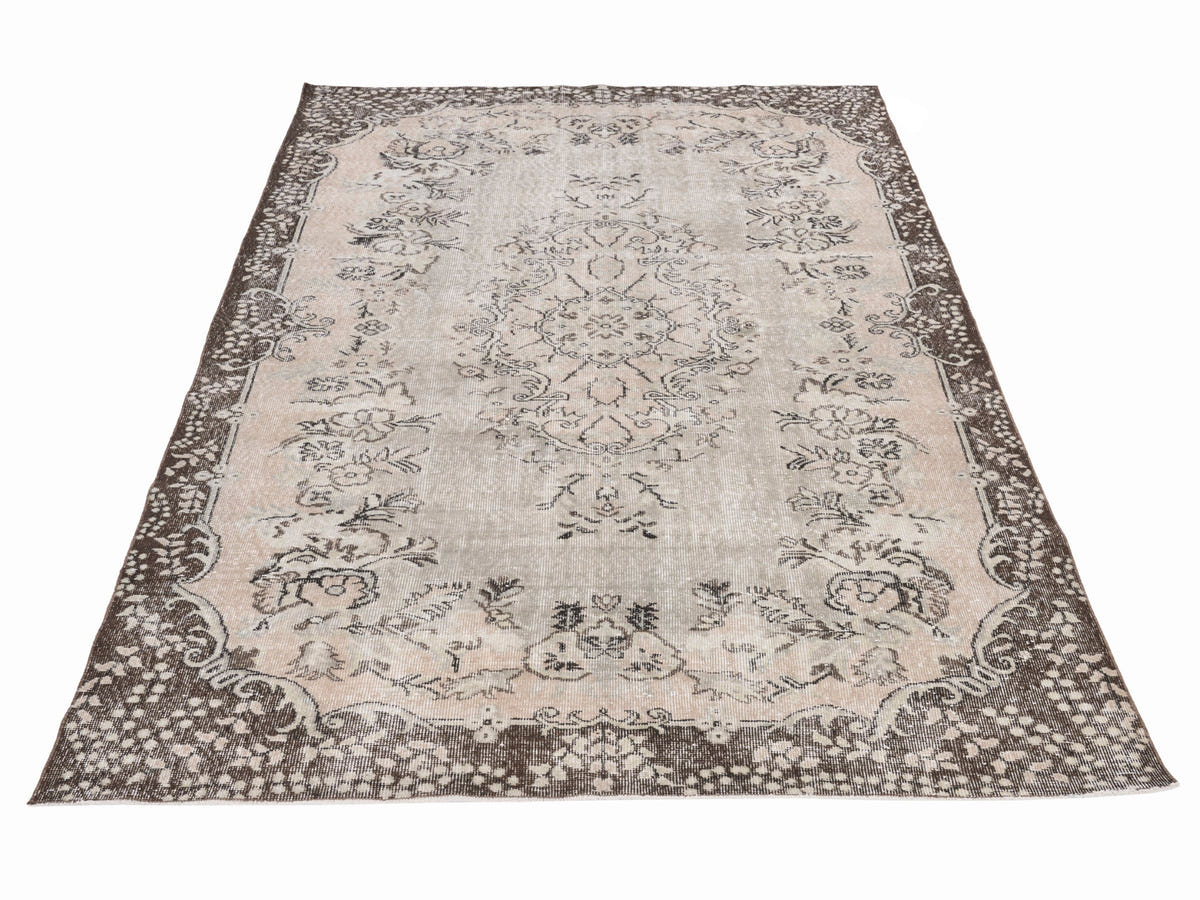 8200, Turkish Isparta Area Rug