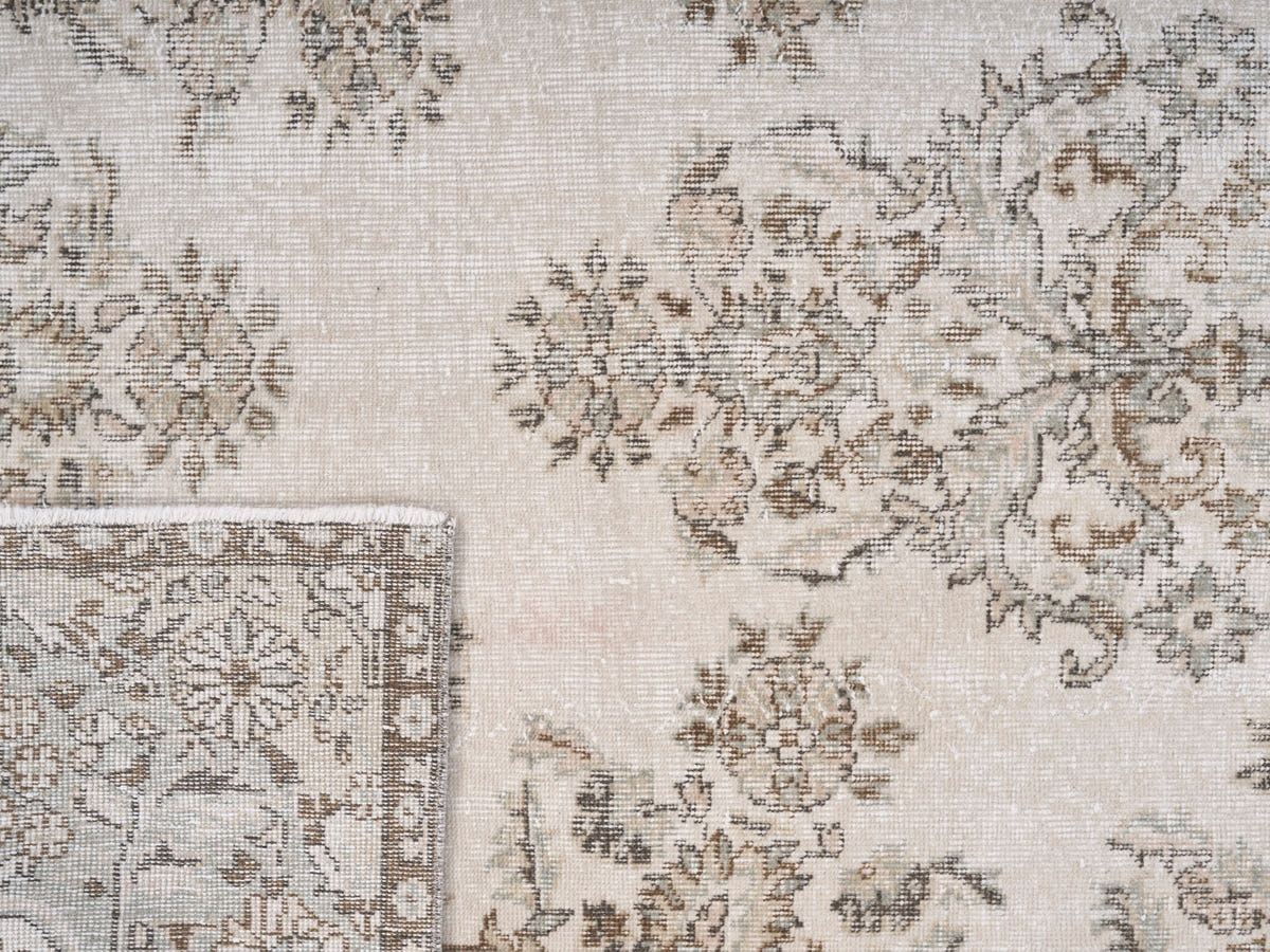 8299, Turkish Isparta Area Rug