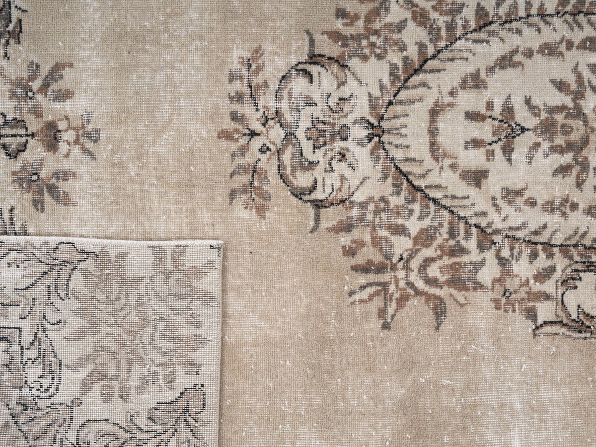 8103, Turkish Isparta Area Rug