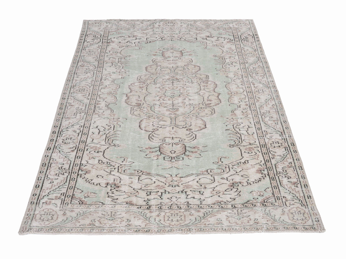 8036, Turkish Manisa Area Rug