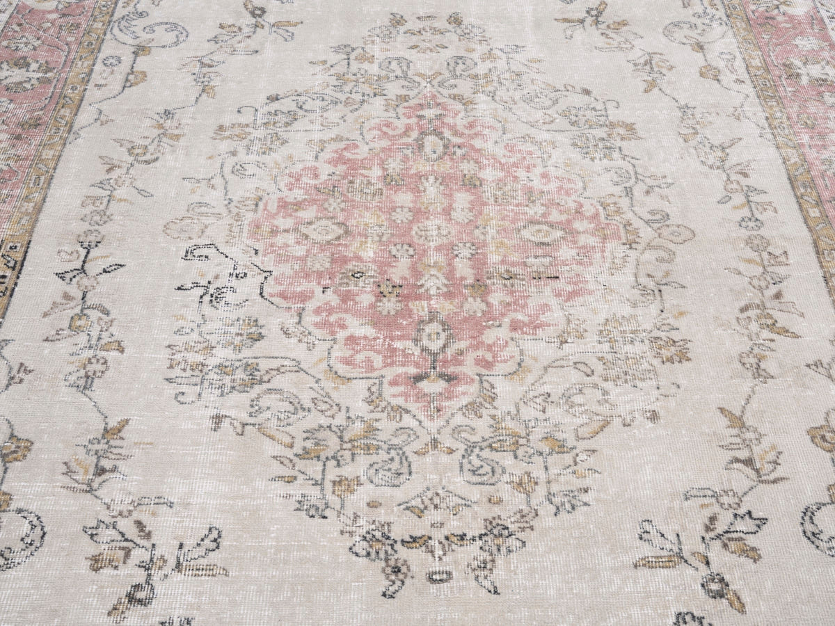 8279, Turkish Isparta Area Rug