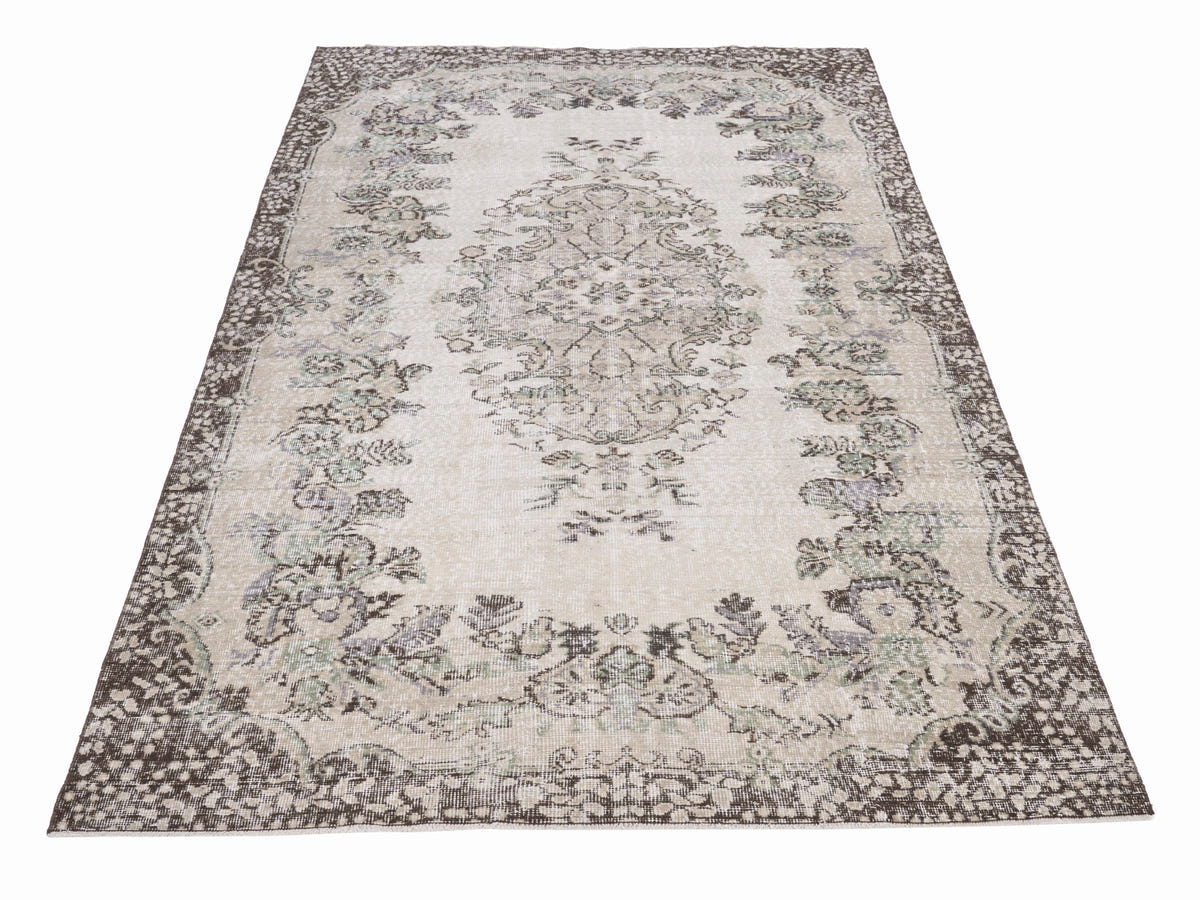 8096, Turkish Isparta Area Rug