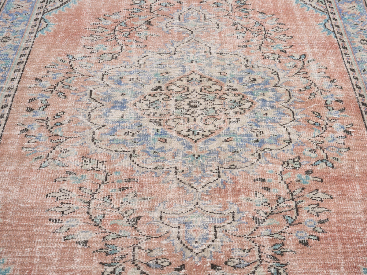 8127, Turkish Manisa Area Rug